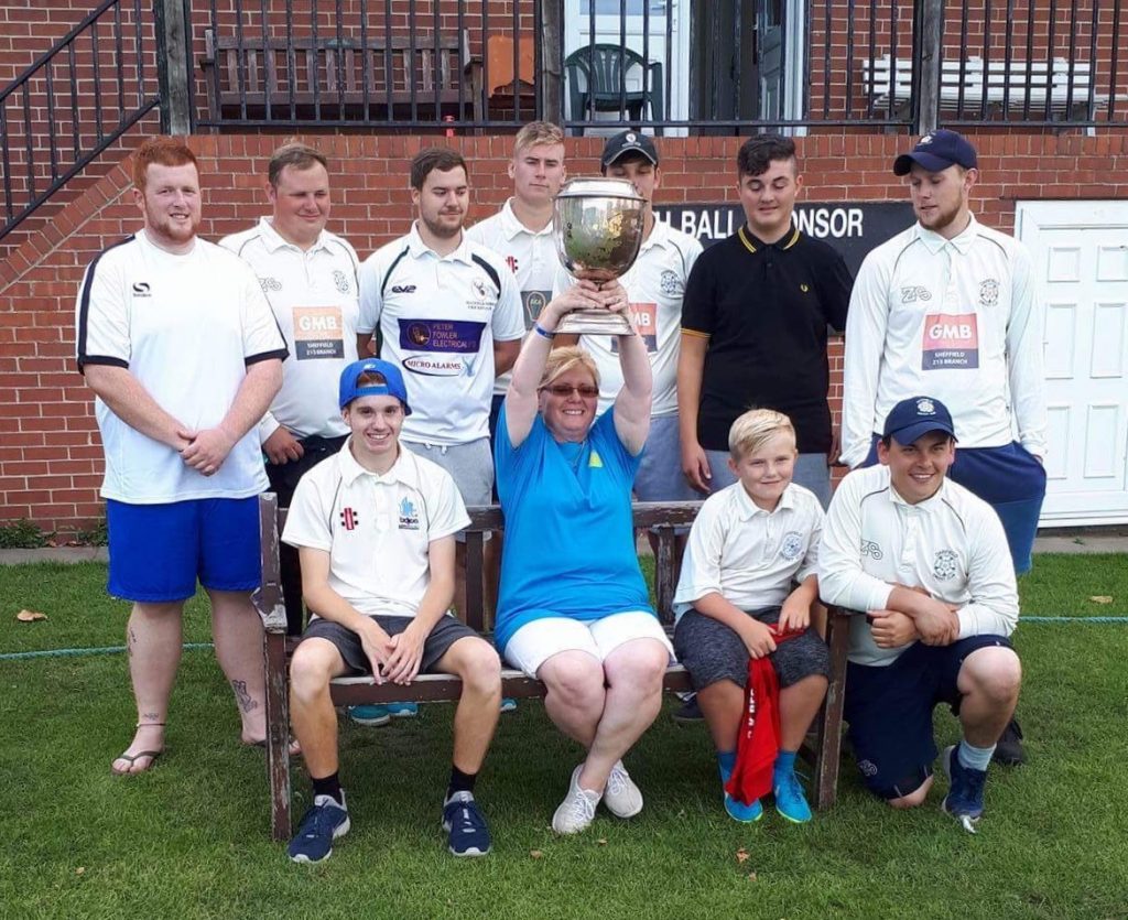 Darfield Cricket Club knock up an amazing total of cash Dans Helping Hand